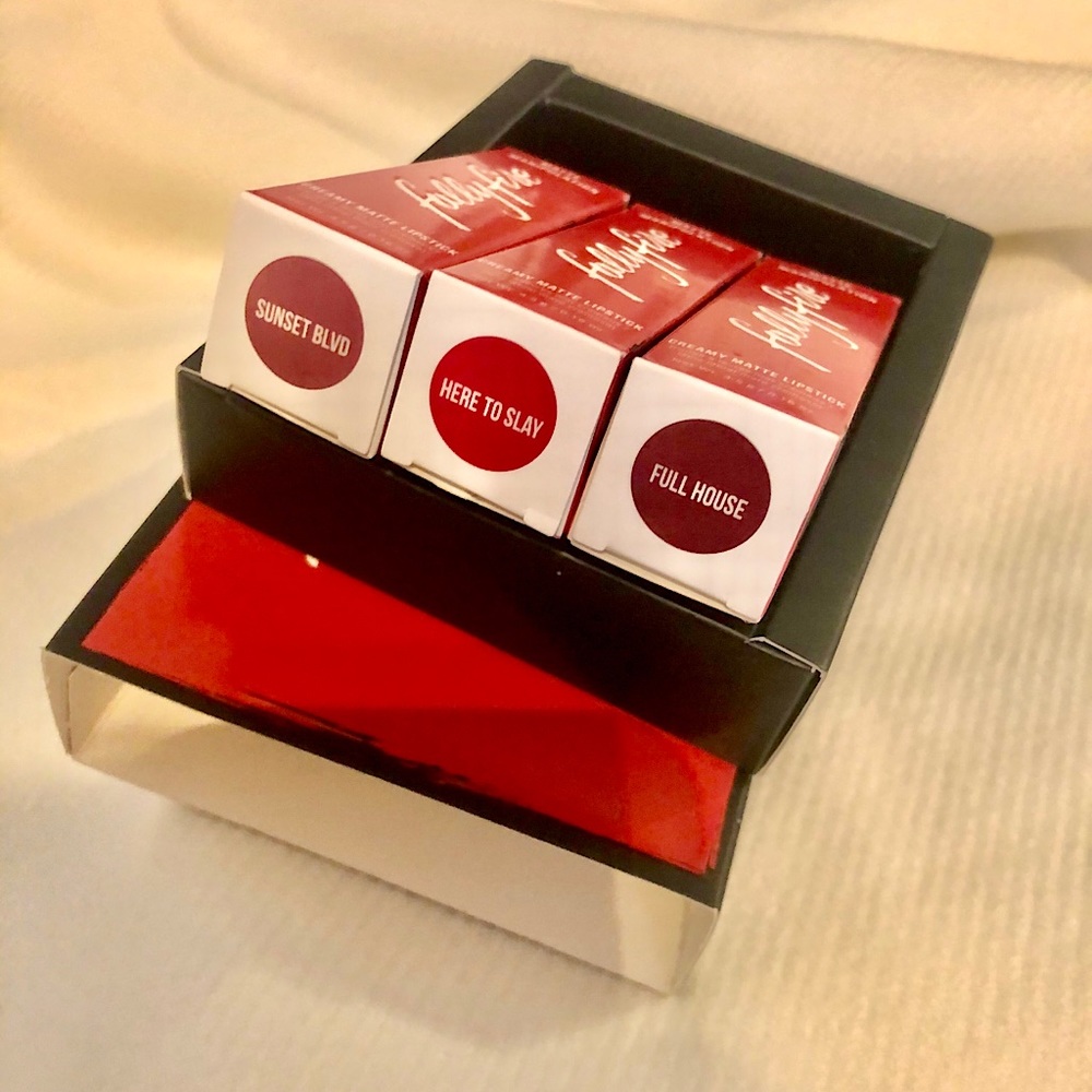 Fully Fire Creamy Matte Lipstick Set